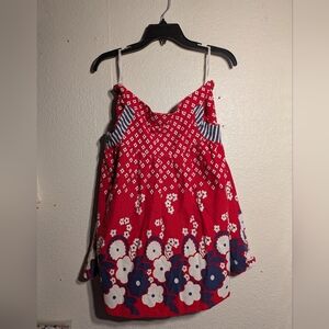 Red Floral Women's skirt with pockets pre-owned size  15 inch waist